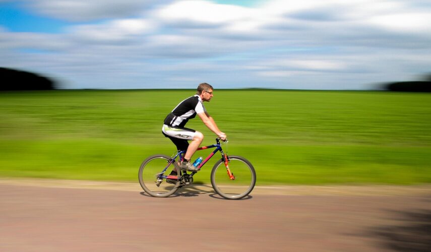 materiały w odzieży kolarskiej
